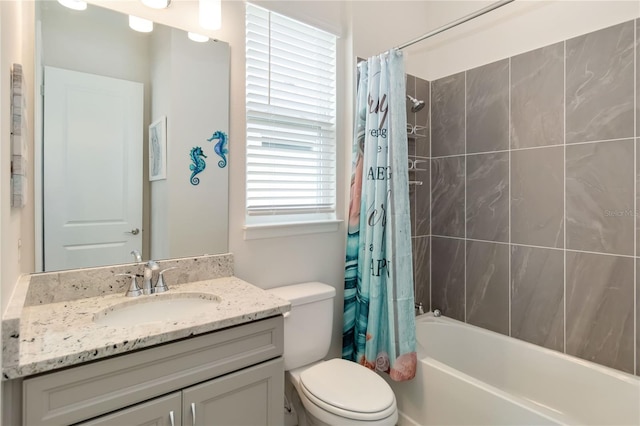 2132 Limestone Trl, Kissimmee, FL 34747 - full bath featuring vanity and shower / tub combo with curtain