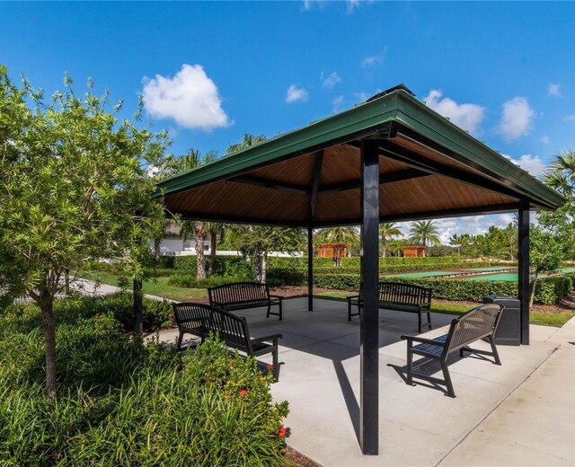 2132 Limestone Trl, Kissimmee, FL 34747 - view of property's community with a gazebo