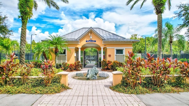 5518 Luminar Pointe Ln, Apollo Beach, FL 33572 - view of building exterior