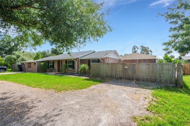 915 S Miller Rd, Valrico, FL 33594 - view of ranch-style house