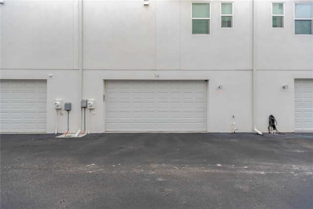 3100 W Paul Ave Unit 14, Tampa, FL 33611 - view of garage