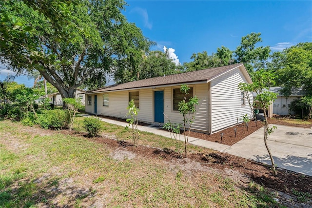 2901 Bay View Dr, Safety Harbor, FL 34695 - view of single story home