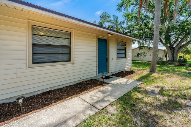 2901 Bay View Dr, Safety Harbor, FL 34695 - doorway to property