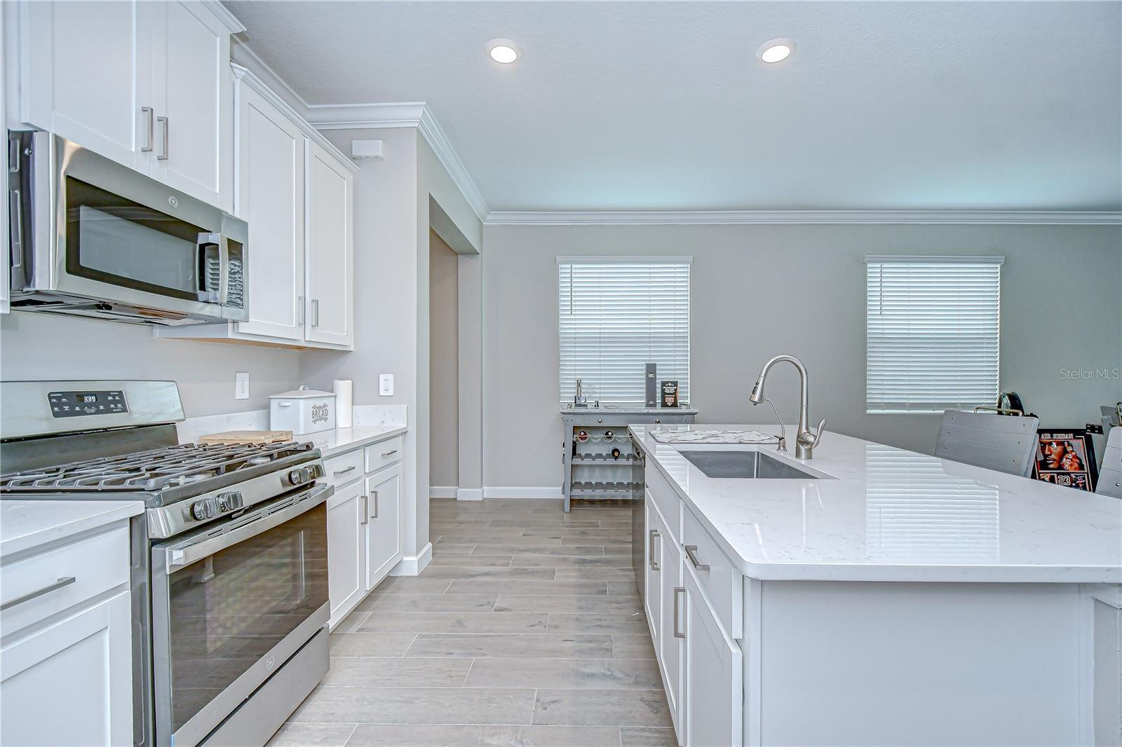 17140 Holly Well Ave, Wimauma, FL 33598 - photo 11