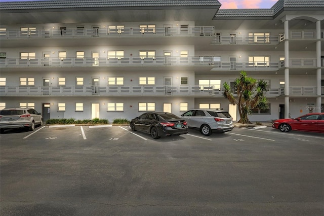 3018 59th St S Unit 405, Gulfport, FL 33707 - view of building exterior with a parking lot