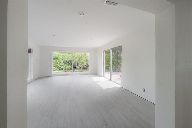 8701 Driftwood Dr, Tampa, FL 33615 - photo 16