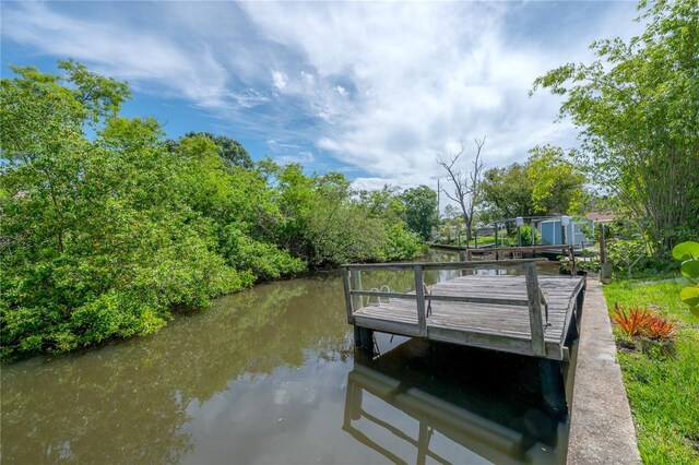 8701 Driftwood Dr, Tampa, FL 33615 - photo 44