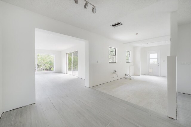 8701 Driftwood Dr, Tampa, FL 33615 - photo 9