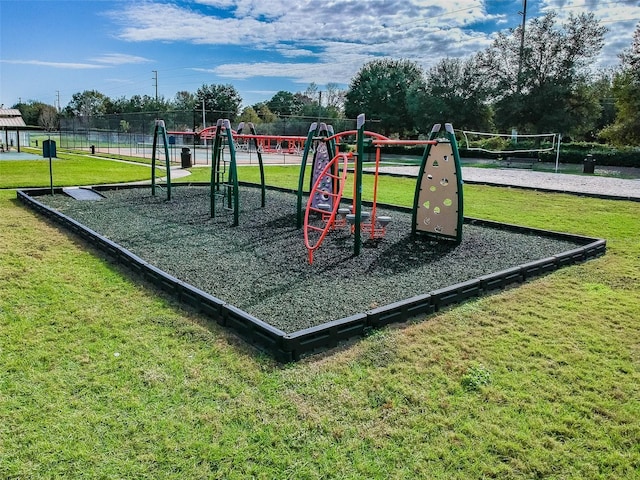 31244 Baclan Dr, Wesley Chapel, FL 33545 - community play area featuring a yard