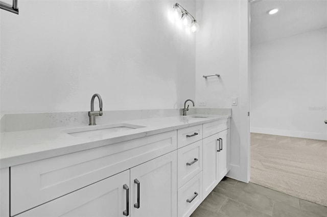 937 Old Welcome Rd, Lithia, FL 33547 - full bath with double vanity and baseboards