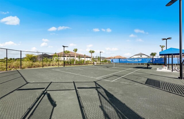 6162 Winding Pine Dr, Nokomis, FL 34275 - view of tennis court