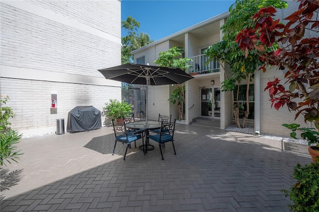 3325 Bayshore Blvd Unit A17, Tampa, FL 33629 - patio / terrace featuring area for grilling, outdoor dining area, and a patio area