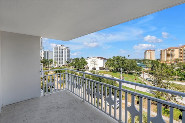 700 Beach Dr NE Unit 602, Saint Petersburg, FL 33701 - balcony featuring a city view