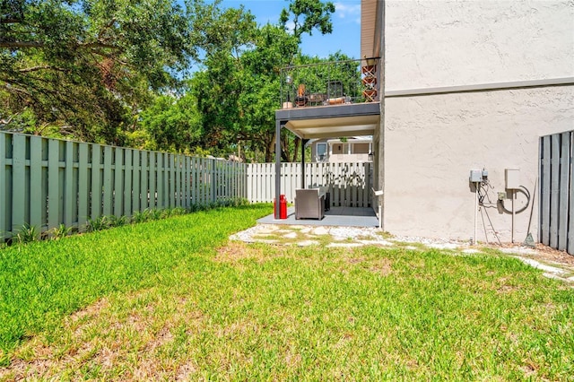 1011 S Moody Ave Unit 11, Tampa, FL 33629 - fenced backyard featuring a balcony