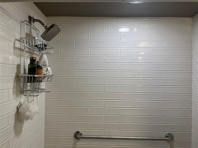 2500 Winding Creek Blvd Unit B105, Clearwater, FL 33761 - bathroom view