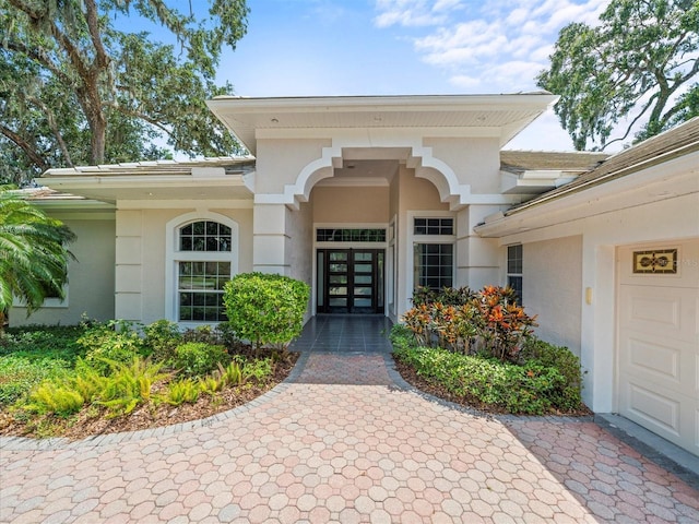 713 Argyle Pl, Temple Terrace, FL 33617 - property entrance with stucco siding