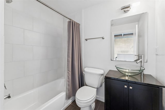 5008 S Macdill Ave Unit 16, Tampa, FL 33611 - full bathroom with vanity and shower / bath combo with shower curtain