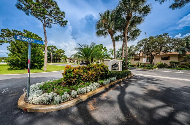 1729 Seascape Cir Unit 102, Tarpon Springs, FL 34689 - view of community / neighborhood sign