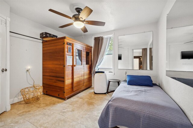10730 52nd Ave N, Saint Petersburg, FL 33708 - bedroom with ceiling fan