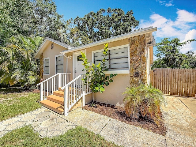 1011 Newton Ave S, Saint Petersburg, FL 33705 - photo 4