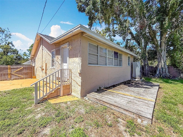 1011 Newton Ave S, Saint Petersburg, FL 33705 - photo 20