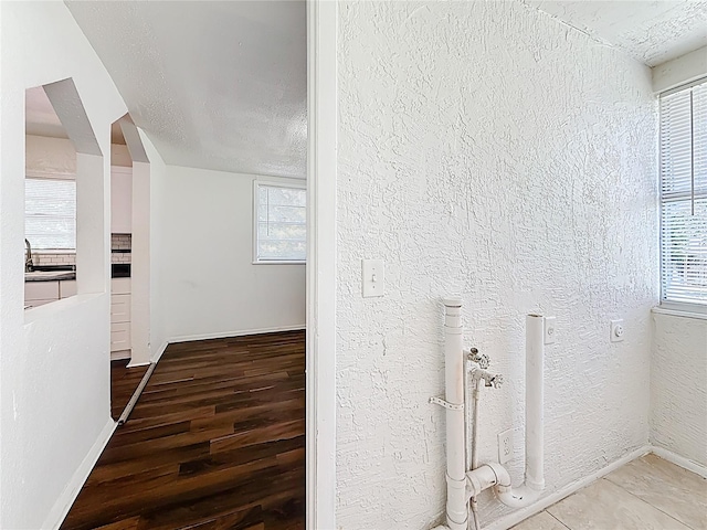 1011 Newton Ave S, Saint Petersburg, FL 33705 - photo 26