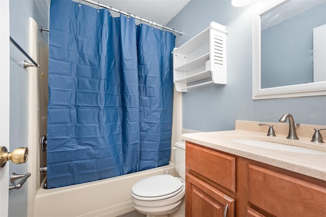 89 Fremont Ave Unit 504, Daytona Beach, FL 32114 - full bathroom with vanity, shower / tub combo with curtain, and a textured ceiling