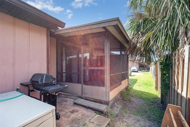 89 Fremont Ave Unit 504, Daytona Beach, FL 32114 - view of outdoor structure with a sunroom