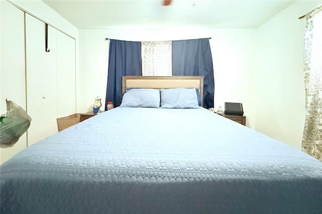 5 Moonlight Ln, Winter Haven, FL 33884 - bedroom with a closet