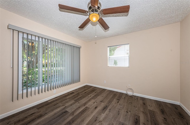 8184 49th Ave N, Saint Petersburg, FL 33709 - spare room with wood finished floors, a textured ceiling, and a ceiling fan