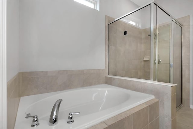 1613 Cabbage Key Dr, Ruskin, FL 33570 - full bath featuring a bath and a shower stall