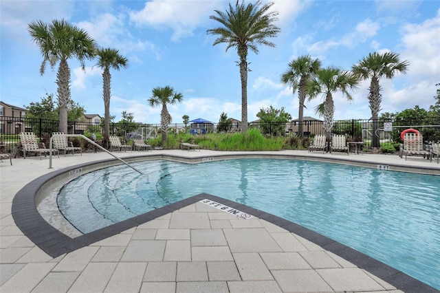 1613 Cabbage Key Dr, Ruskin, FL 33570 - community pool with a patio