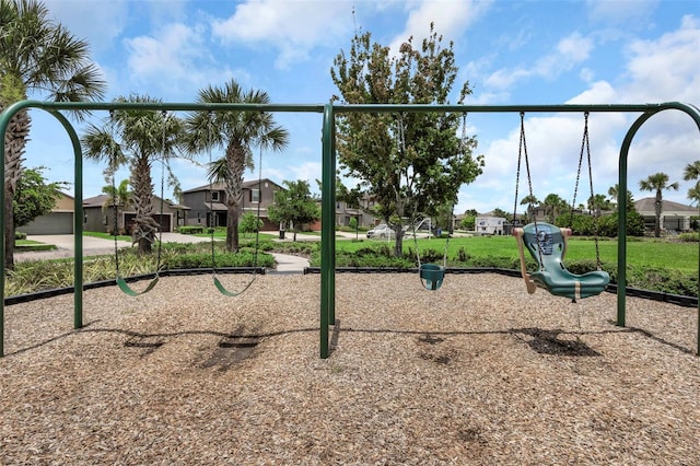 1613 Cabbage Key Dr, Ruskin, FL 33570 - view of community play area