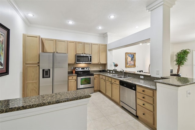 1421 Ridge Ter, Tarpon Springs, FL 34689 - photo 7