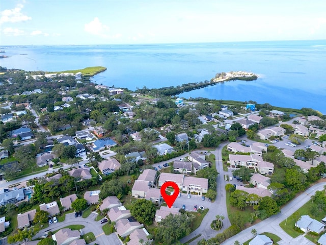 401 Windrush Bay Dr, Tarpon Springs, FL 34689 - aerial view of property and surrounding area featuring nearby suburban area and a large body of water