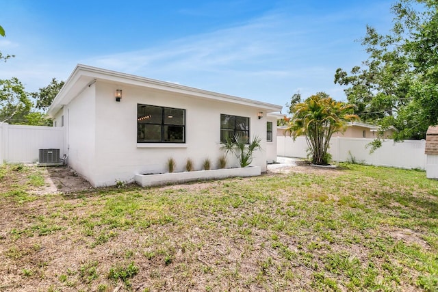 3381 19th Pl SW, Largo, FL 33774 - view of front of home with stucco siding