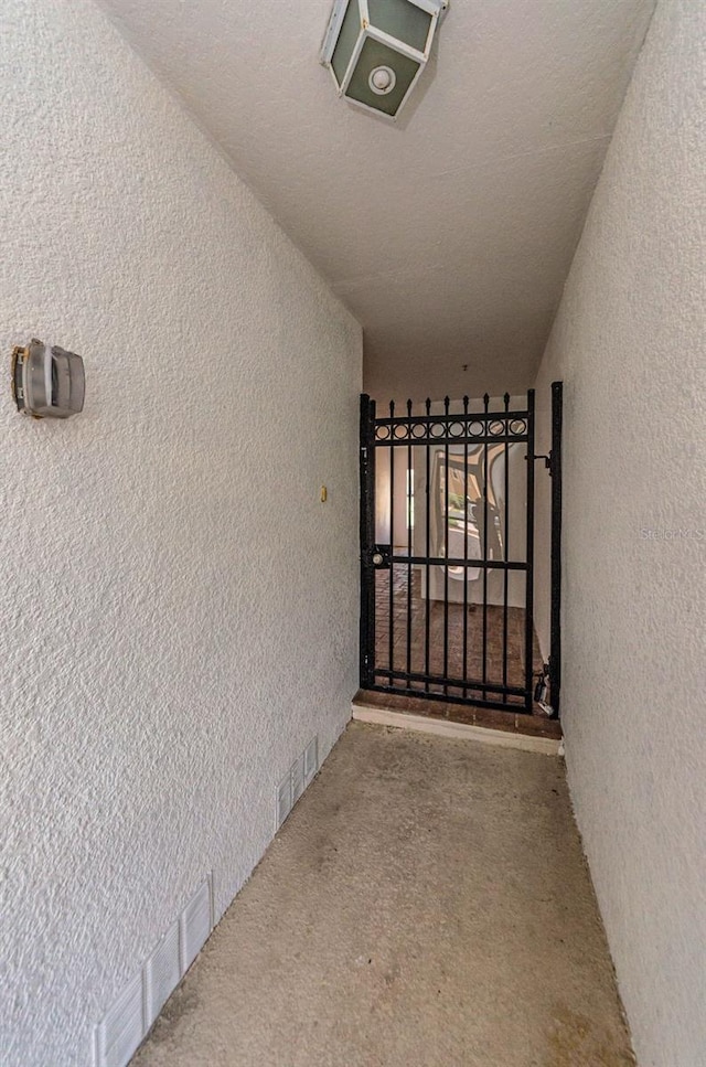5030 Herring Ct, New Port Richey, FL 34652 - view of corridor