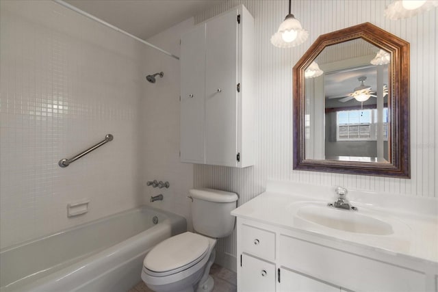 139 Bluff View Dr Unit 405, Belleair Bluffs, FL 33770 - full bathroom featuring vanity, shower / bathtub combination, and a ceiling fan
