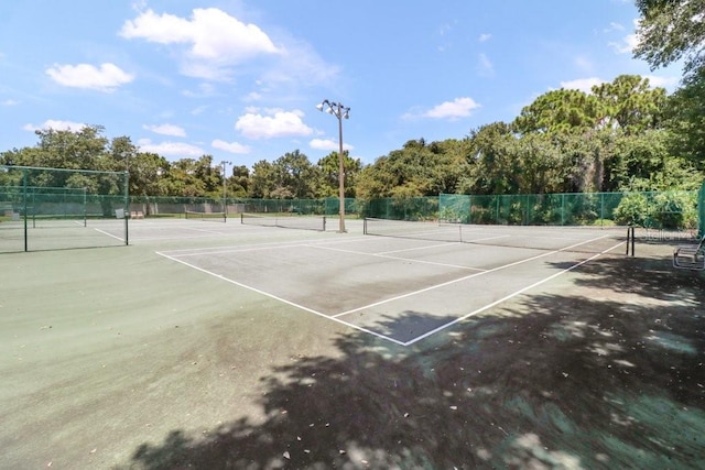 7101 Bucks Ford Dr, Riverview, FL 33578 - view of tennis court