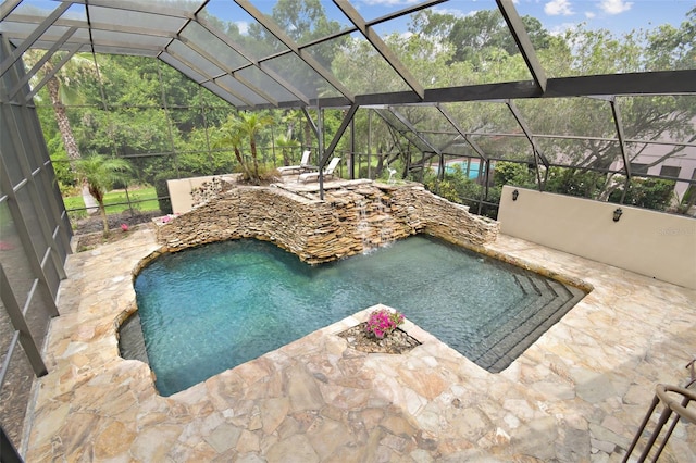 2103 N Golfview Dr, Plant City, FL 33566 - swimming pool with a lanai and a patio area