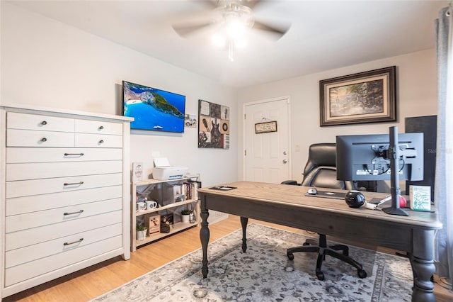 3312 Kenmore Dr, Sarasota, FL 34231 - office area with ceiling fan and light wood-type flooring