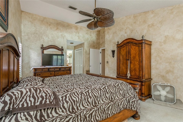 3262 Westcott Ct, Palm Harbor, FL 34684 - carpeted bedroom with a closet and a ceiling fan
