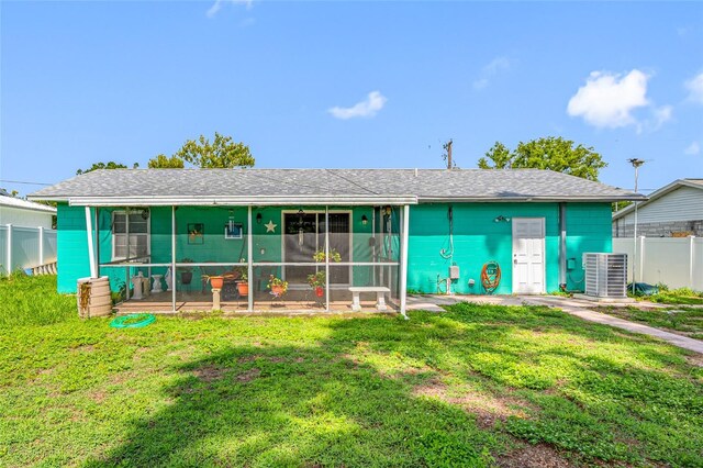 5107 Pine St, Seffner, FL 33584 - rear view of property