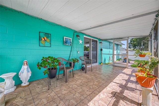 5107 Pine St, Seffner, FL 33584 - view of sunroom / solarium