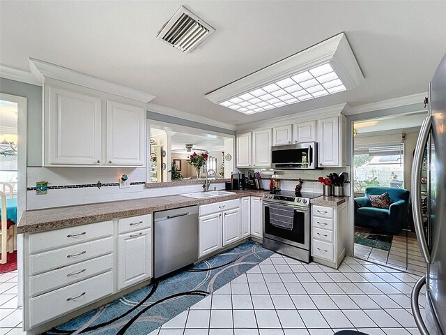 7111 Lawnview Ct, Tampa, FL 33615 - photo 24