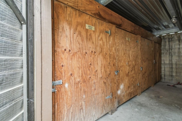 4114 Pinelake Ln Unit 202, Tampa, FL 33618 - view of storage room