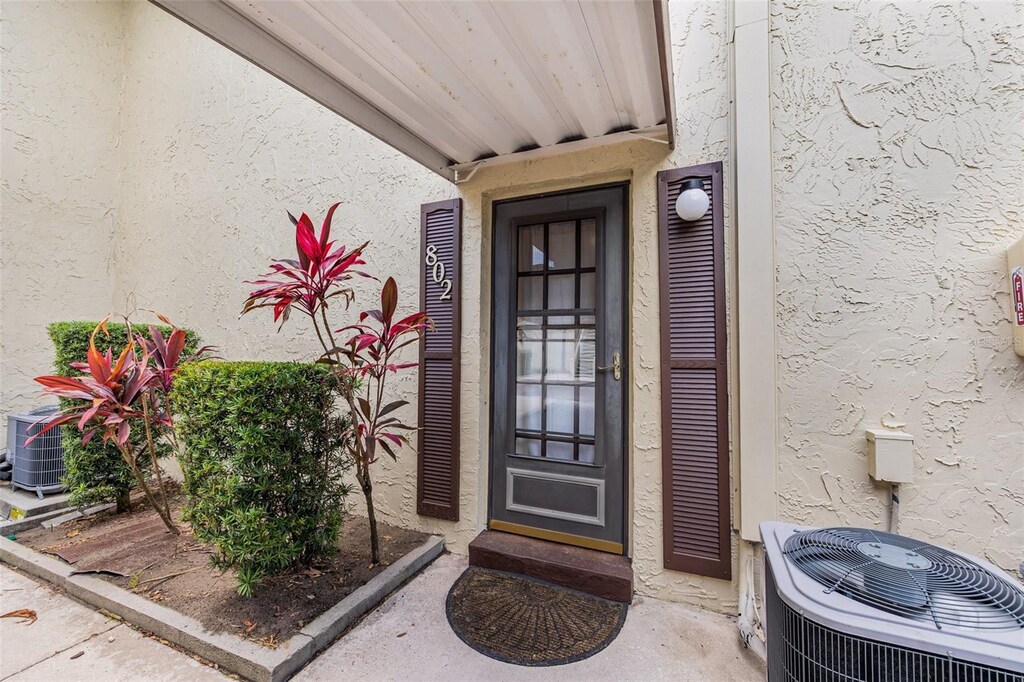 501 E Bay Dr Unit 802, Largo, FL 33770 - entrance to property with stucco siding