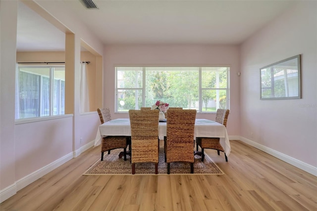 2228 Hannah Way S, Dunedin, FL 34698 - dining space featuring wood finished floors