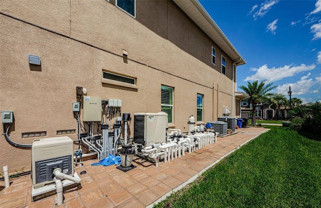 29038 Picana Ln, Wesley Chapel, FL 33543 - view of patio