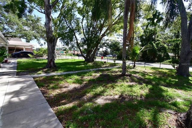 7684 Oakhurst Rd, Seminole, FL 33776 - photo 3
